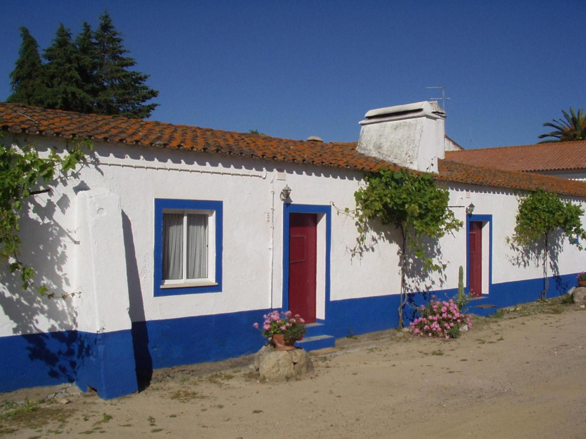 Monte Da Serralheira Agro Turismo Эвора Экстерьер фото